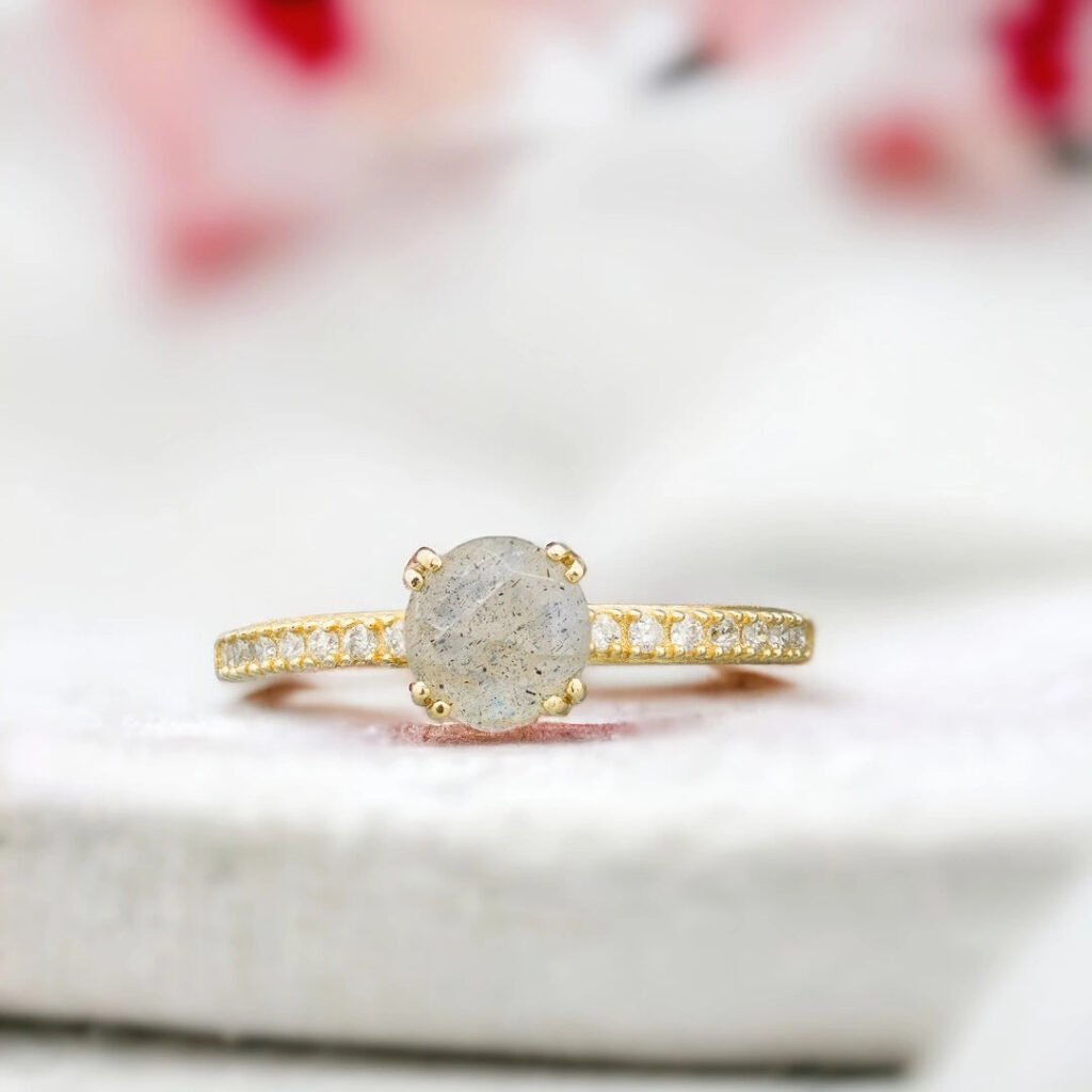 Salt and Pepper Diamond Ring Milky Way in Yellow Gold