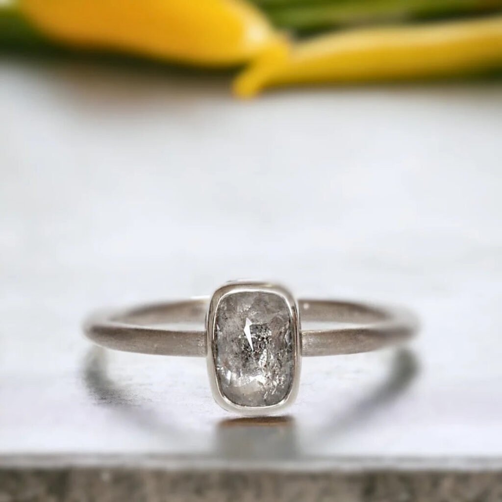 Natural Salt And Pepper Diamond Ring Ice White Diamond Ring In Gray Gold