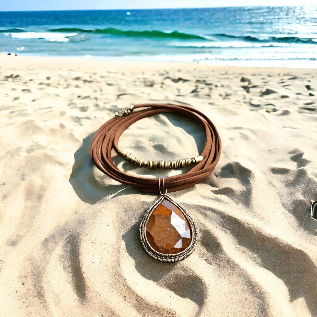Ocean Quartz Bracelet with Natural Coastal Design - Image 1