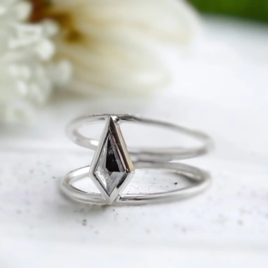 Salt and Pepper Kite Diamond Alternative Ring Split Shank